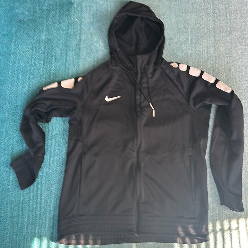 Nike Therma-Fit Full Zip Hoodie. Black. Large. Great condition.